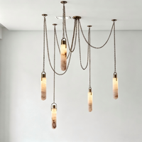 Lustre multi-têtes en albâtre espagnol, finition laiton vintage, lampe de luxe pour salle à manger, salon et projets hôteliers
