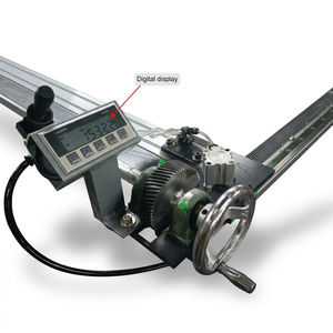 Machine de découpe automatique CNC pour panneaux, pour le traitement de précision des <span class=keywords><strong>profil</strong></span>és de fenêtres et de portes en aluminium/<span class=keywords><strong>PVC</strong></span>/UPVC, à haute efficacité - Product Image 3