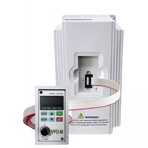 อินเวอร์เตอร์ 1500W 220V สามเข้าสามออก รุ่น VFD-M - Product Image 4
