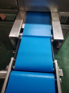 Petite <span class=keywords><strong>machine</strong></span> <span class=keywords><strong>à</strong></span> chocolat Ligne de production <span class=keywords><strong>Machine</strong></span> <span class=keywords><strong>à</strong></span> chocolat entièrement automatique Ligne de <span class=keywords><strong>d</strong></span>épôt de chocolat Oneshot - Product Image 5