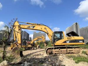 รถขุดตีนตะขาบ Caterpillar CAT 330C มือสอง น้ำหนัก 33 ตัน เครื่องยนต์ C9 แท้ บุ้งกี๋ขนาด 1.7 ลูกบาศก์เมตร เหมาะสำหรับงานขุดเหมืองหนัก ชั่วโมงการทำงานต่ำ ขาย - Product Image 2