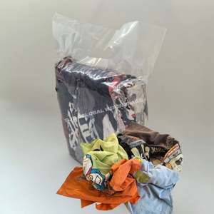 Trapos de camiseta de algodón 100% reciclado de color para uso industrial, paños de limpieza de tela, trapos de camiseta de color cortados. - Product Image 1