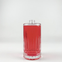 Bouteilles en verre de whisky gravées en cristal blanc de forme ronde vide de luxe de haute qualité