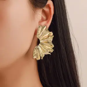 2024顶级品质定制时尚饰品镀金耳环独特的银杏叶耳环女性