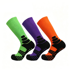 Chaussettes de sport en polyester imprimées avec logo personnalisé, talon contrastant, compression de la <span class=keywords><strong>voûte</strong></span> <span class=keywords><strong>plantaire</strong></span>, absorption des chocs, chaussettes d'entraînement - Product Image 3