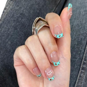 10 Pièces <span class=keywords><strong>Faux</strong></span> Ongles en Résine Haut de Gamme à Couverture Complète, Vente en Gros, Motif Léopard Français, Strass et Nœuds pour Nail Art - Product Image 1