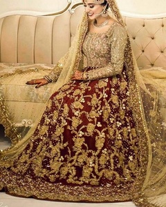 เจ้าสาวที่สวยงามและมีสไตล์-Koti-Lehenga-แต่งตัวด้วย-ประดับด้วยลูกปัดแก้วคริสตัลงานหินสำหรับงานแต่งงาน = 2021 - Product Image 1