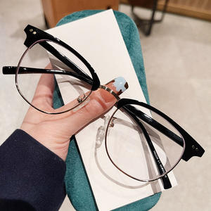 Lentes de Sol Ovalados de Media Montura para Hombre L3-2226, Lentes de PC con Protección Contra la Luz Azul y Remaches de Puntos, Origen Taizhou - Product Image 3