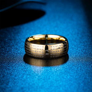 Anillo de hombre con grabado láser de la Sutra del Corazón en acero de tungsteno, color dorado, joyería para uso diario. - Product Image 3