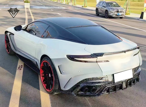 ชุดแต่งคาร์บอนไฟเบอร์แห้ง CDYKIT สำหรับ <span class=keywords><strong>Aston</strong></span> <span class=keywords><strong>Martin</strong></span> DB11 Convertible ปี <span class=keywords><strong>2017</strong></span>-  กันชนแบบคลิปออนพร้อมช่องสำหรับเซ็นเซอร์ช่วยจอด - Product Image 5