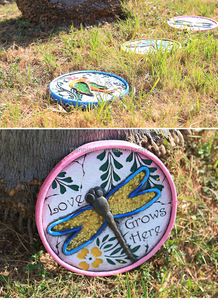 Artificielle Résine Artisanat Extérieur Jardin Maison Parc Décor Circulaire Coloré Ciment Oiseau Plante Motif Tremplin Statues - Product Image 3