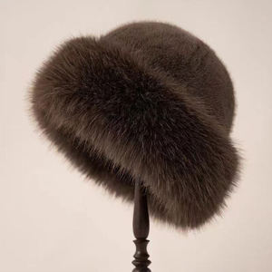 Boina de Piel Sintética, Gorro de Invierno Cálido y Térmico para Mujer, Gorro Mongol de Lana - Product Image 3