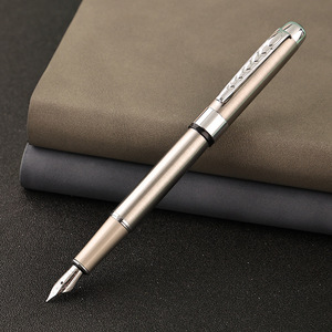 <span class=keywords><strong>Stylo</strong></span> <span class=keywords><strong>plume</strong></span> classique <span class=keywords><strong>de</strong></span> luxe en acier inoxydable à pointe fine, marque célèbre, fournisseur chinois du Jiangxi, <span class=keywords><strong>encre</strong></span> chinoise, idéal <span class=keywords><strong>pour</strong></span> le marché des cadeaux 2026 - Product Image 5