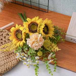 Bouquet de tournesols artificiels CallaFloral en tissu tissé plastique, décoration intérieure, accessoire de mariage CF01587 - Product Image 2