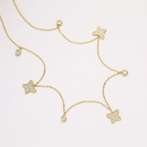 Collana con Ciondolo a Stella Dorata con Cristalli e Strass Incastonati, Stile Carino Unisex per Uso Quotidiano - Product Image 1