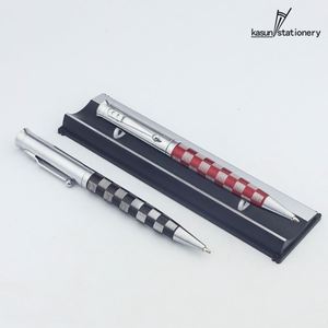 Bolígrafo de Alta Gama con Grabado a Cuadros, Personalizado, Metálico, con Mecanismo de Giro, para Firmas Ejecutivas y Regalos Corporativos - Product Image 5