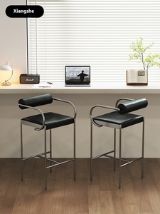 <span class=keywords><strong>Tabouret</strong></span> de bar en fer haut de gamme, design nordique moderne et simple, avec cadre stable et durable, pour usage commercial dans le salon et à la réception - Product Image 3