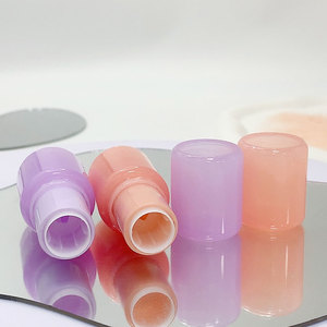 새로운 디자인 3.8g 어린이 만화 고양이 실린더 립밤 튜브 사용자 정의 귀여운 반짝이 액체 립스틱 용기 화장품 패키지 - Product Image 4