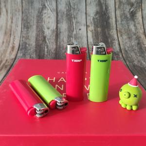 Encendedor de Gas de Plástico Desechable con Logotipo y Diseño Personalizados, Fábrica OME con 30 Años de Experiencia para Cigarrillos y Fumar - Product Image 5