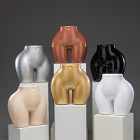 Kurvige weibliche Kunststoff-Hüft-Schaufensterpuppe mit einteiligem Design, leichte Höschen-Präsentationspuppe