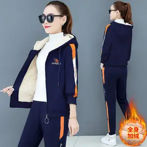 Thickened Plush sports suit women's autumn and winter 2021 new Korean lamb cashmere zipper sweater casual wear two-piece set