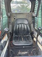 Kubota 25PS Motorgetriebener Derette V1000 Bobcat Mini-Skid-Diesel-Lader mit Kompaktlader-Anbaugerät