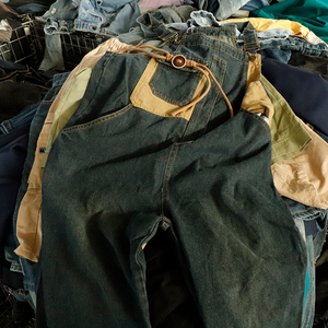 Ballots en Gros de Vêtements d'<span class=keywords><strong>Occasion</strong></span> pour Femmes, Jeans, Sarouels et Vêtements Usagés à Prix Abordable - Product Image 6