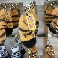 Porte-clés en fourrure de lapin Rex véritable pour l'hiver, queue de fourrure d'animal moelleuse pour la décoration, accessoires de mode, porte-clés en queue de tigre doux