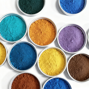 Poudre de pigment d'oxyde de fer de qualité industrielle, haute pureté, INCI Oxydes de fer <span class=keywords><strong>CI</strong></span> <span class=keywords><strong>77491</strong></span>/92/99 pour rouge à lèvres, fond de teint, savon, fard à paupières - Product Image 1