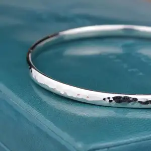 Inspire stainless steel jewelry new arrival hammered bangle for cute girl minimalist sliver jewelry hot sale handmade bracelet