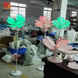 Support floral LED doré grand format pour événements de mariage, décoration de fond d'allée d'entrée, en promotion - Product Image 5