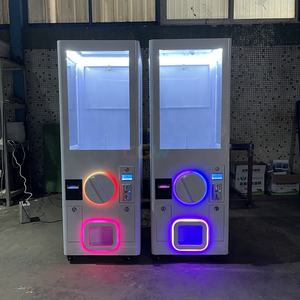 Distributeur automatique de cosmétiques CGW Beauty Makeup Gachapon, distributeur automatique de cosmétiques Gatcha Gatcha - Product Image 1