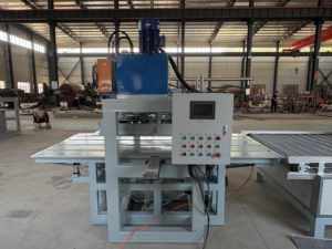 Machine de recyclage de panneaux solaires hydrauliques entièrement automatique Équipement de démontage et de démontage de cadres de panneaux photovoltaïques - Product Image 5