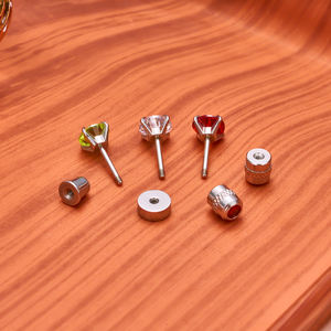 316L Acero inoxidable 20G Multicolor Cubic Zircon tornillo pendientes nariz Stud oreja cartílago Tragus Helix mujeres cuerpo Piercing joyería - Product Image 5