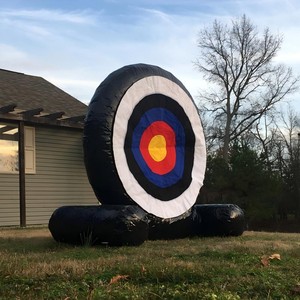 Juego de Tiro con Arco Inflable Comercial con Objetivo de Aro y Arco y Flechas para Alquiler en Eventos - Product Image 2