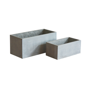 Grands objets décoratifs pour les jardins domestiques - Pots de fleurs et moules de plantation en béton, fibre de verre et plastique - Product Image 1