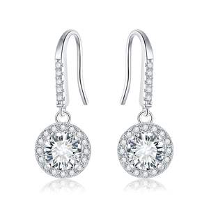 עגיל לובמונט בציפוי כסף עגילי טיפה הילה 1 קראט 0.5 קראט עגילי מויסניט של טיפות בצבע כסף - Product Image 1