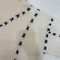 Suéter de punto de cuello alto oversize negro de alta calidad con diseño de contorno de punto de cruz, ropa de manga larga