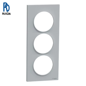 Plaque de couverture en plastique ABS S520716b1, grise, 3 modules, 85 mm de large, 199 mm de haut, 10 mm de profondeur - Product Image 1