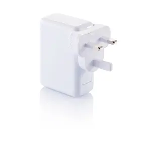 Adaptador de viaje con cuatro puertos USB, gadgets personalizados - Product Image 6
