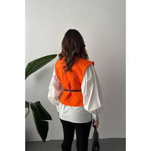 Conjunto de 2 Piezas para Mujer, Estilo Oficina, Pantalones Cortos con Cinturón Naranja y Poncho, Talla 2XL, Elegante y Profesional - Product Image 1