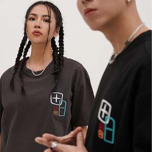 Camiseta de Hombre de Algodón Grueso de Alta Calidad con Cuello Redondo y Logotipo Bordado Personalizado de Talla Grande - Product Image 3