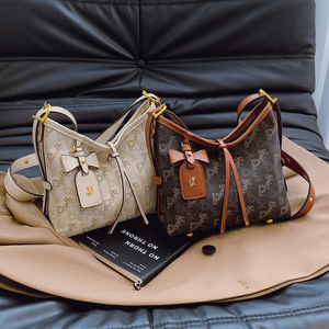 Bolso Tote Portátil con Cierre y Patrón Geométrico de Estilo Retro a la Moda. Hecho de material PU de alta calidad. Para uso diario. - Product Image 6