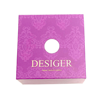 Boîte d'emballage pour bijoux avec couvercle et base rigides en violet, logo personnalisé imprimé, avec insert rembourré en mousse pour collier
