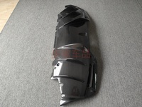 Utilisé pour modifier le diffuseur arrière en fibre de carbone de Ferrari 296 GTB avec un petit contour et une plaque à lèvres inférieure