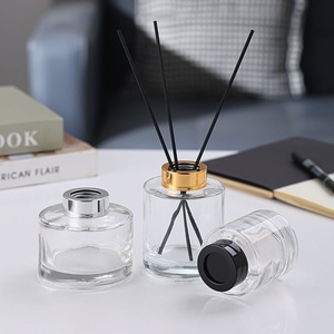 ขวดน้ำหอมแก้วแบบใหม่ขนาด 100 มล. 120 มล. 200 มล. พร้อมฝาสีทองและแท่งไฟเบอร์ รูปทรง <span class=keywords><strong>JoMalone</strong></span> - Product Image 5