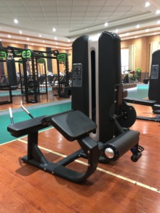 Machine professionnelle de flexion des jambes couchées avec pile de poids de 100 kg – Équipement d'entraînement de force des ischio-jambiers pour salle de sport d'élite - Product Image 3