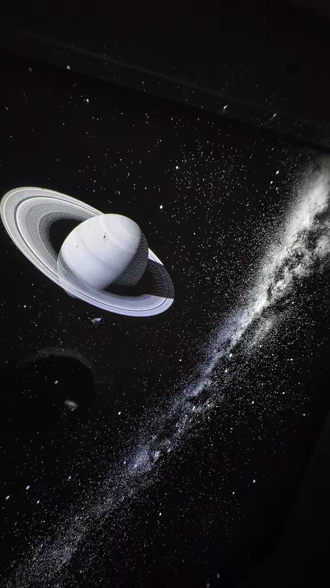 White-1 Slide Saturn