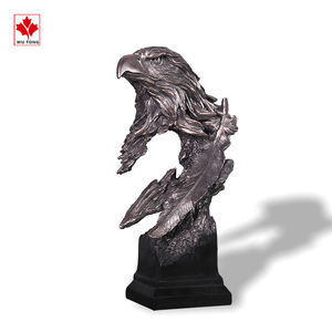 Vente de gros Sculpture d'aigle en résine Artisanat de faucon Décoration intérieure - Product Image 3