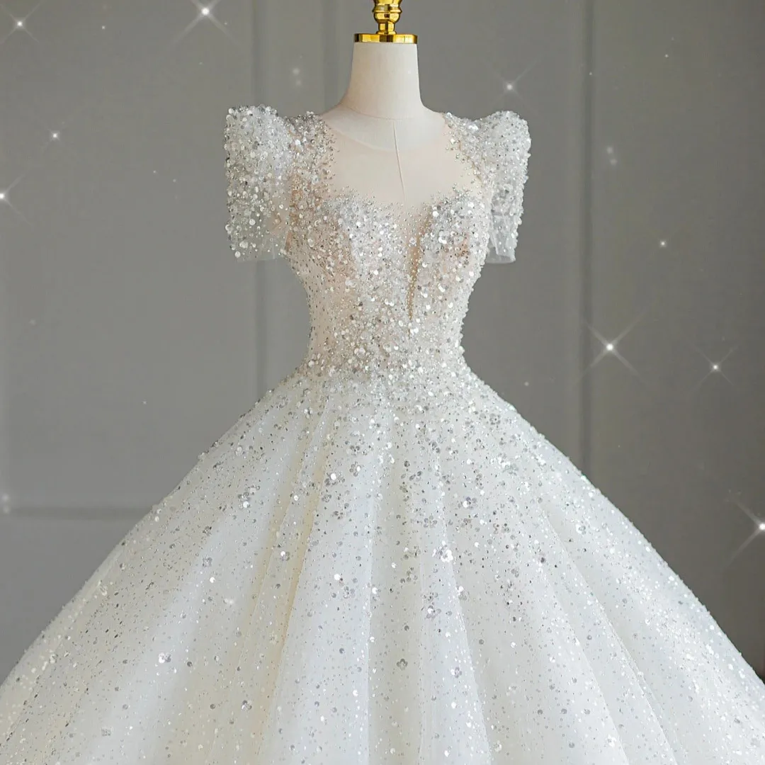 European-style main wedding dress with big tail 2023 new summer short-sleeved retro princess deep v-neck court style